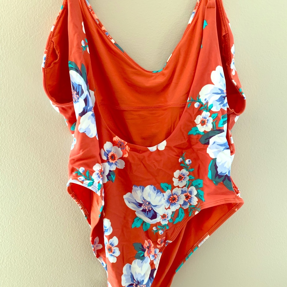 Bathing suit